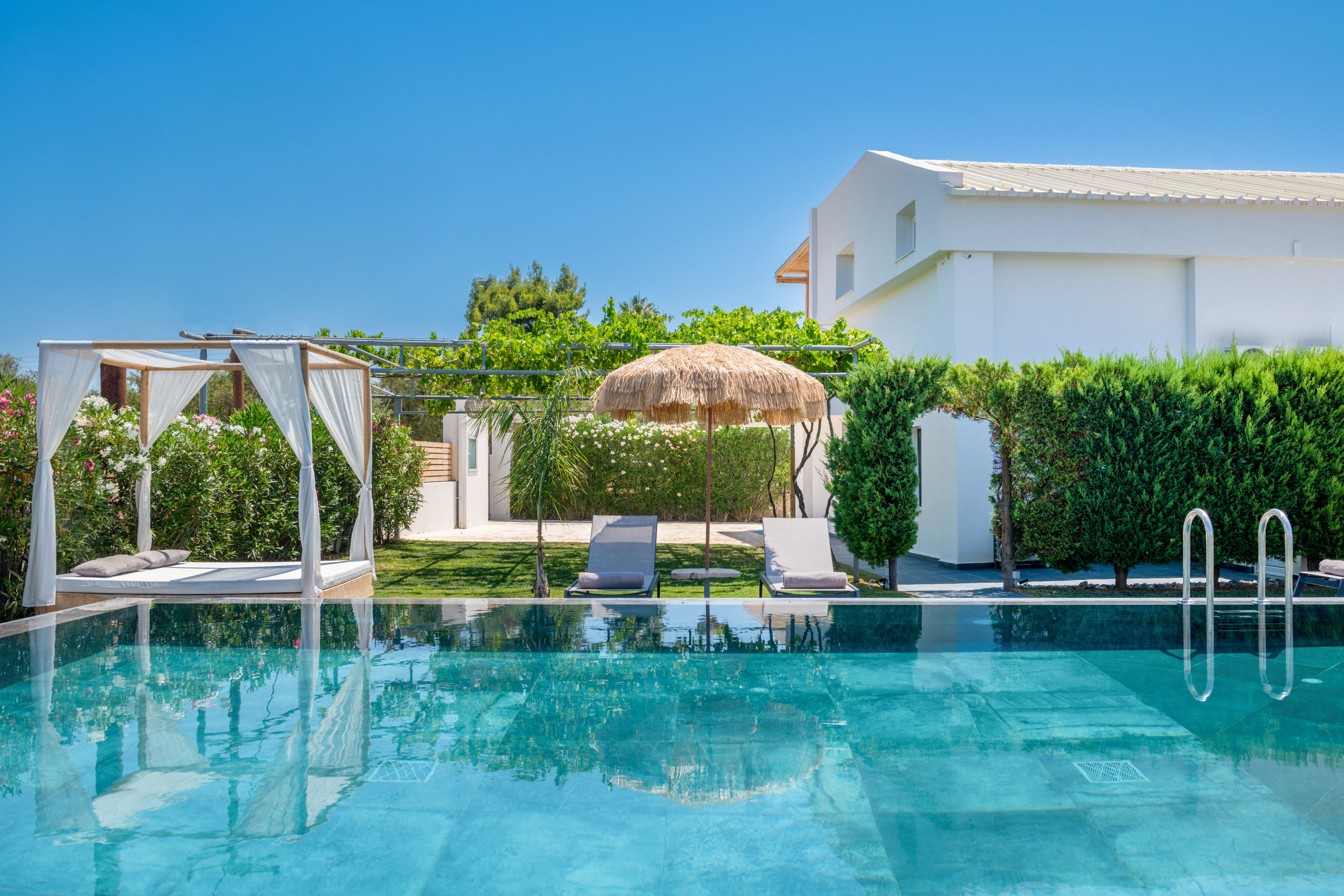 Sonel Luxury Villa, a Grandiose Family Retreat