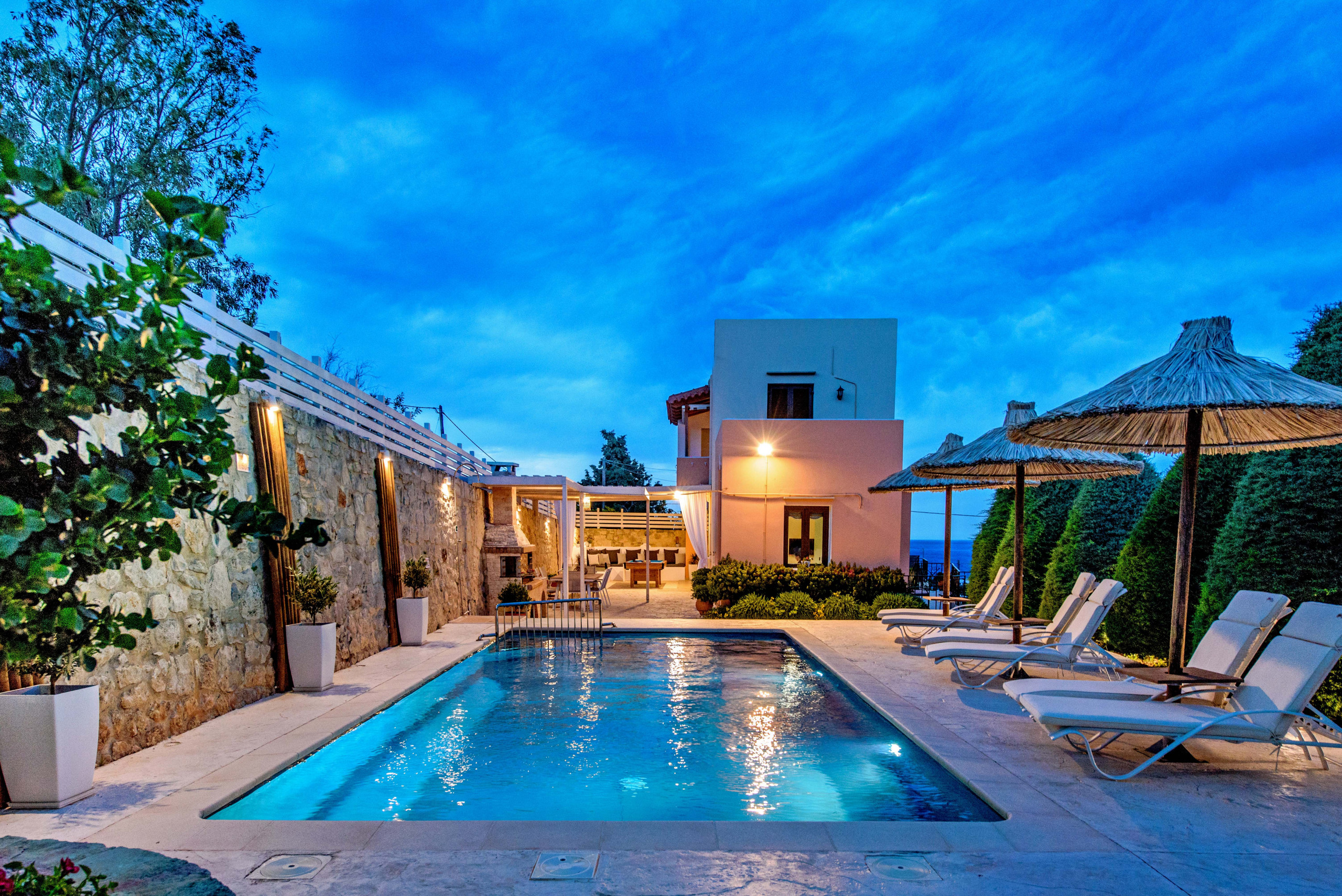 Elmyra Villa, Heated Pool & Walking to beach