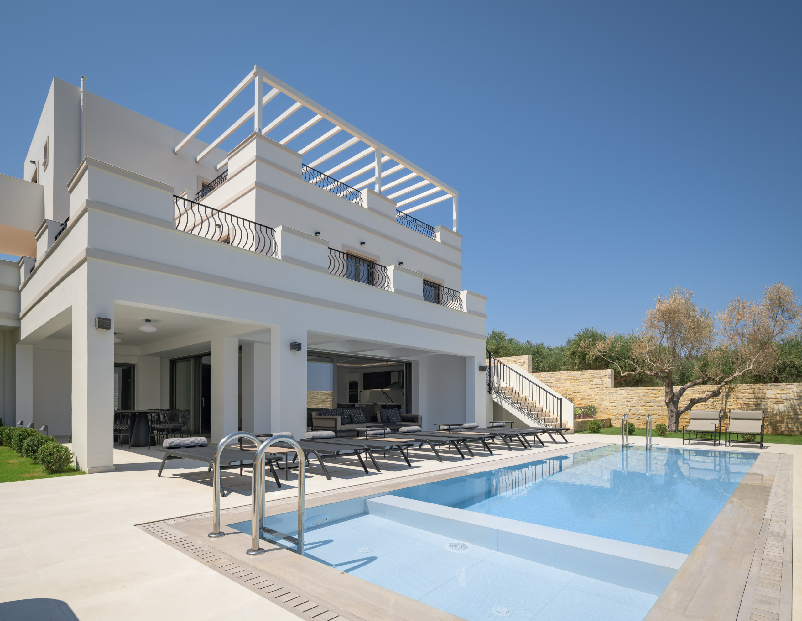 Ivory Villa, with effusive design