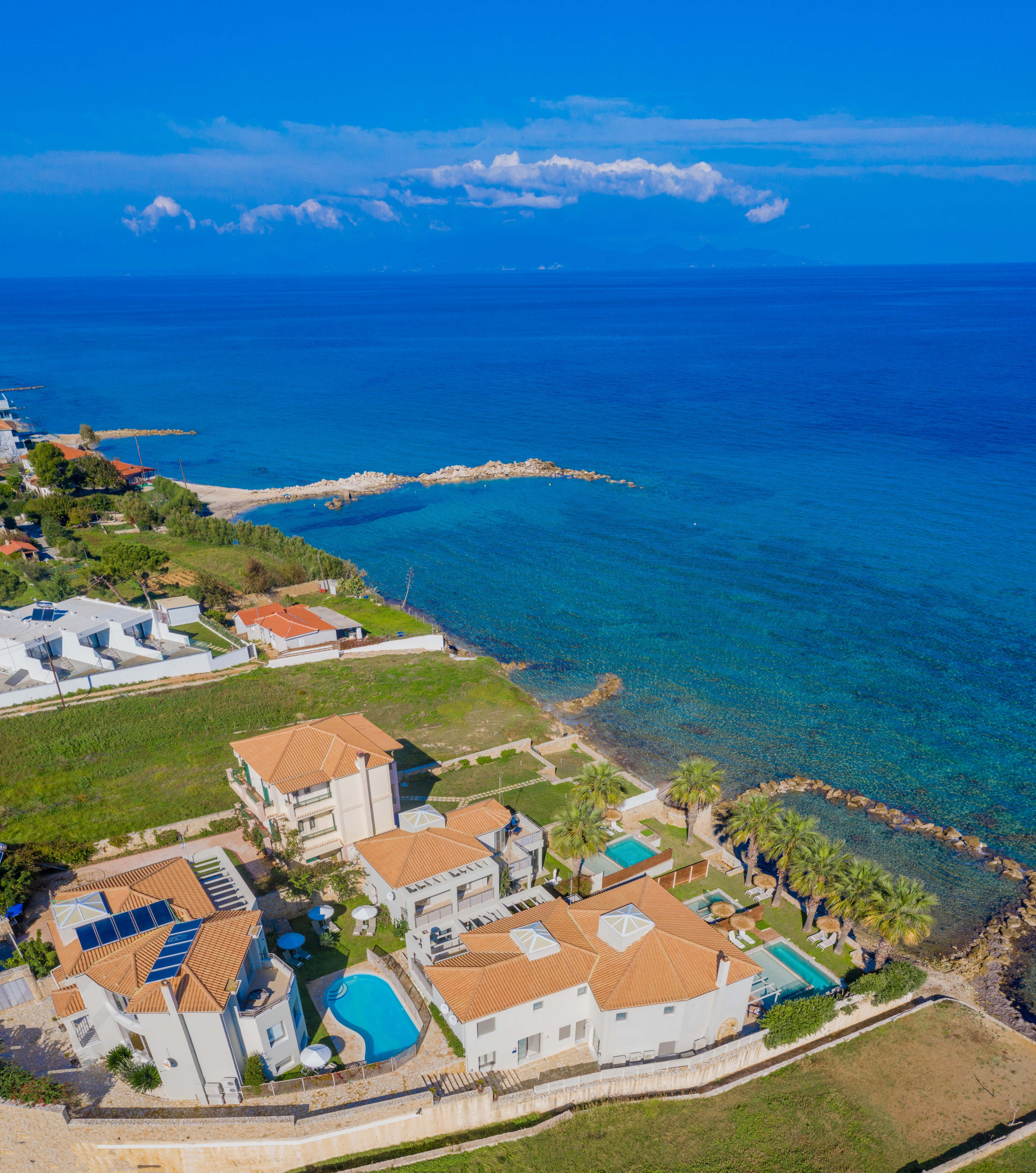 Agapi Deluxe Residence, with Pool & Beach Access