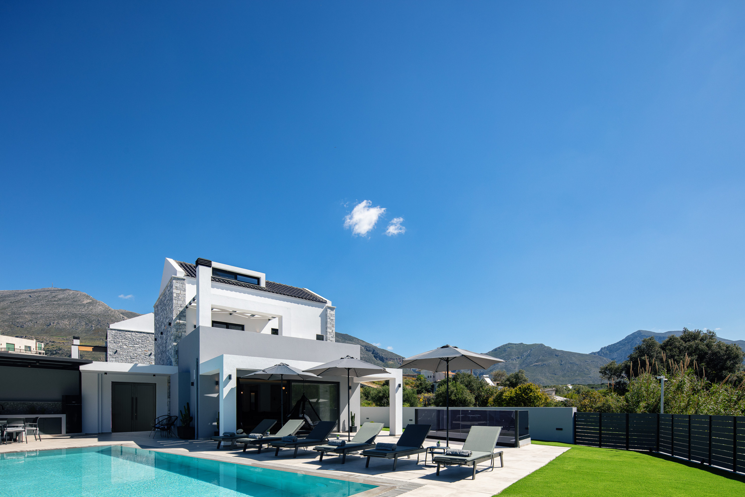 Del Sur Luxury Villa, Heated Pool & Utter Privacy
