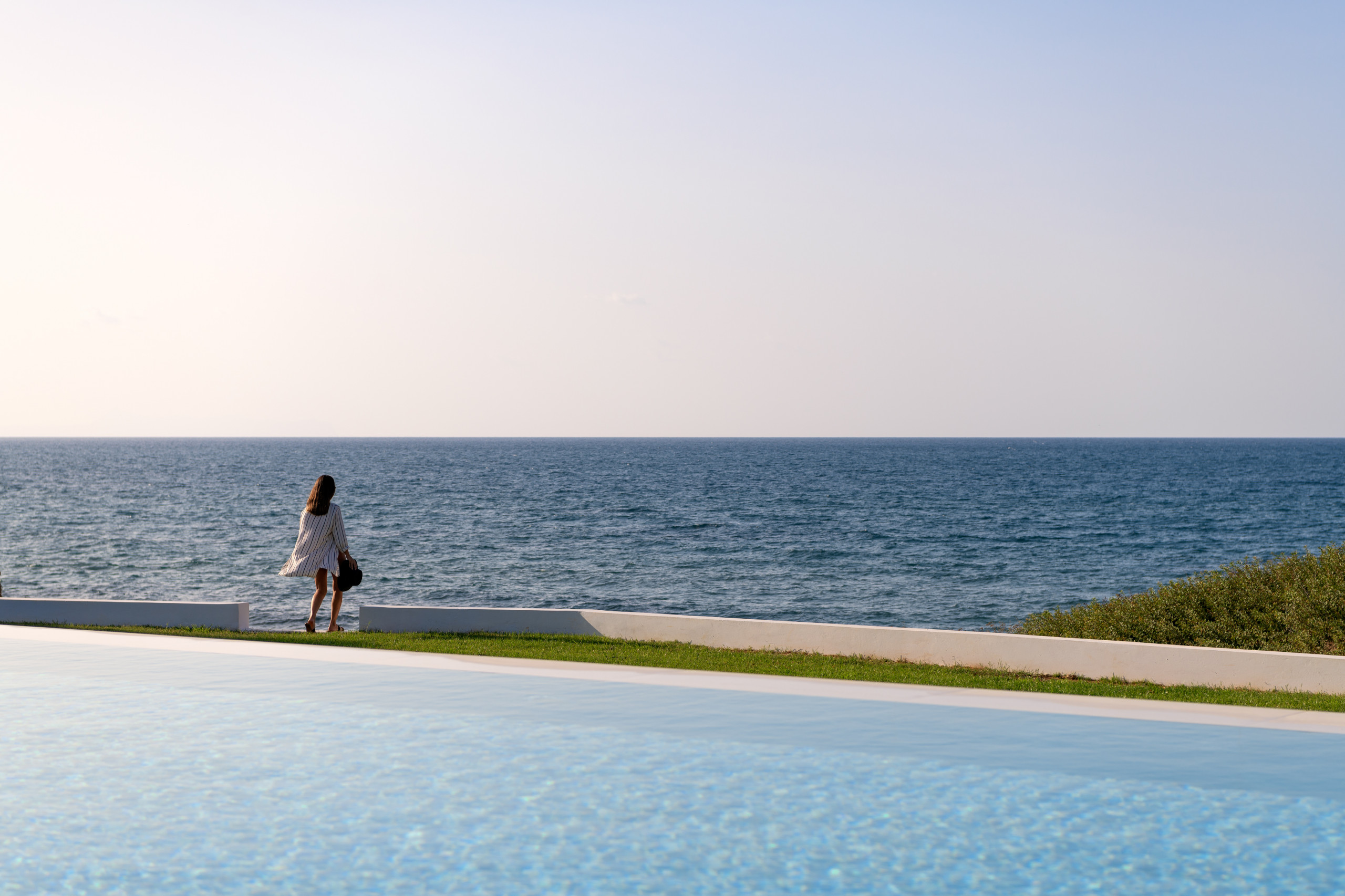Asea Villa, Spectacular right-on-the-beach Retreat