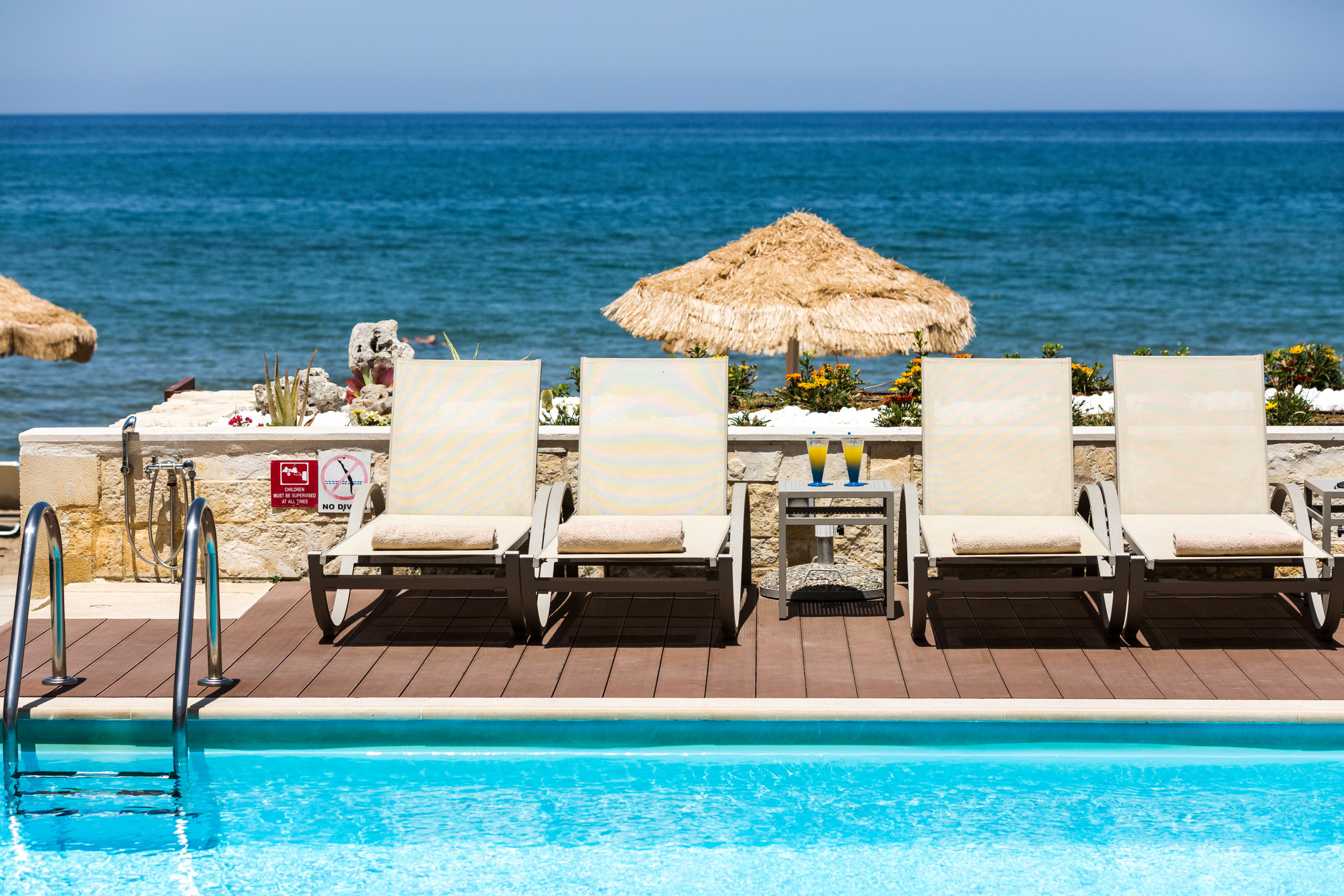 Iris, Luxury Beach Front Residence