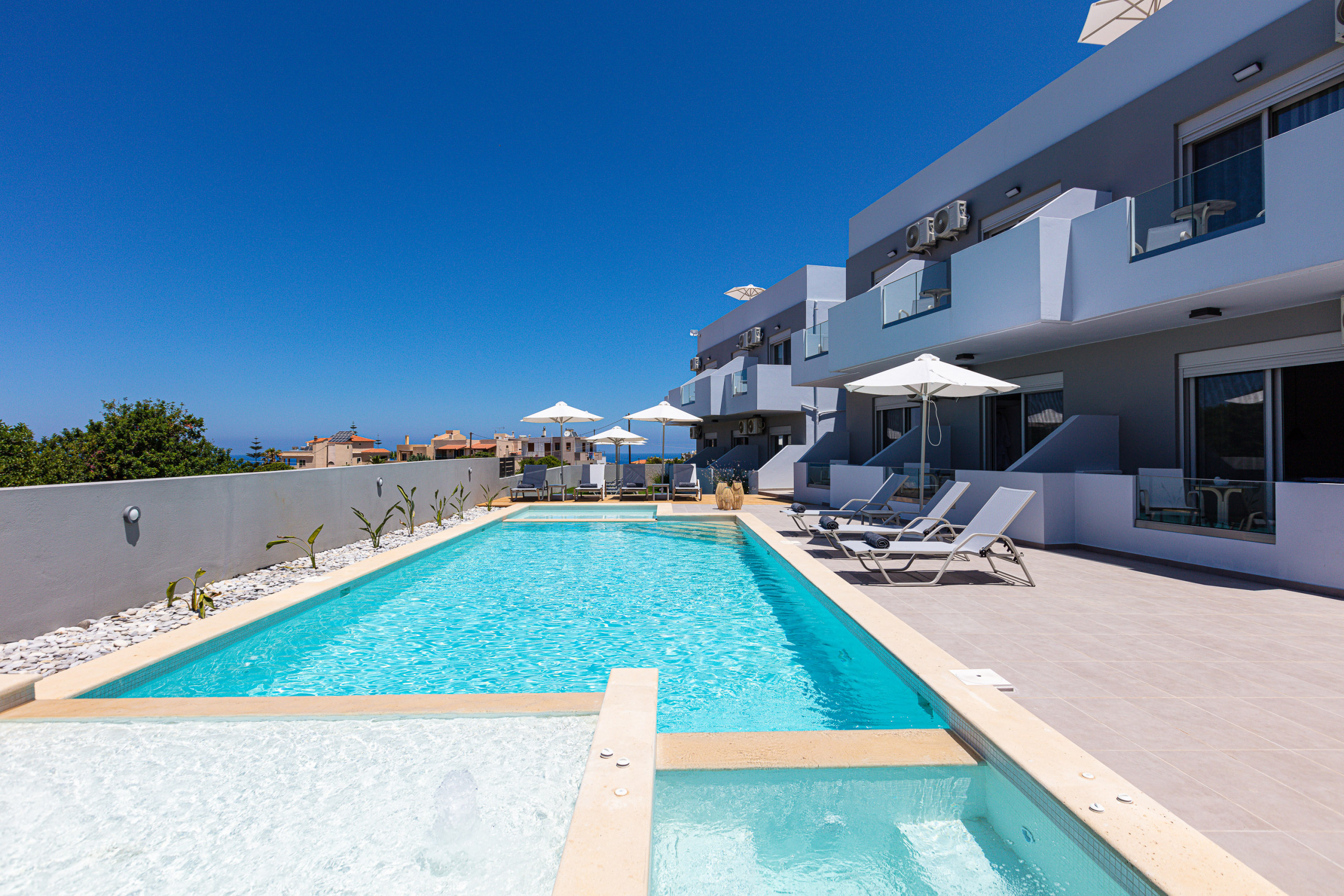 Evilio Suites, Inspired Family Retreat