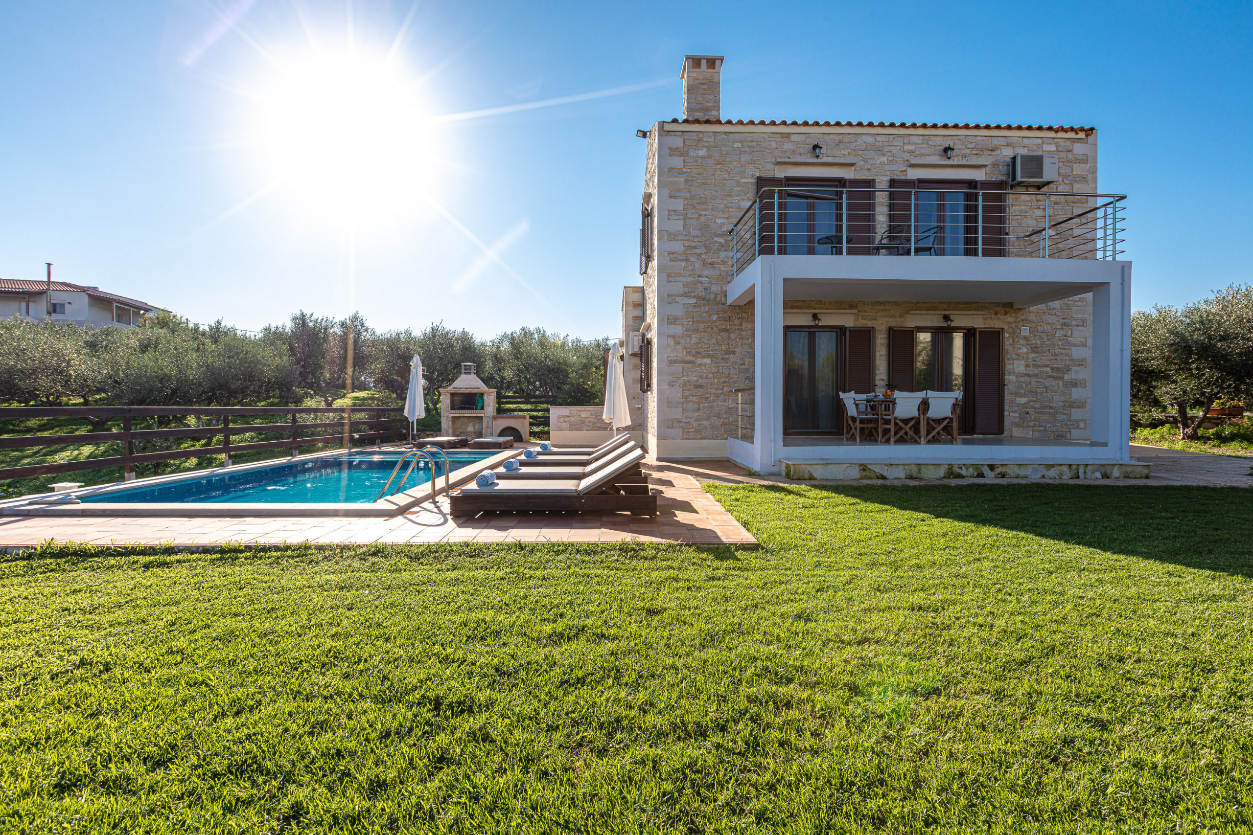 Dimokritos Villa II, a homestay experience
