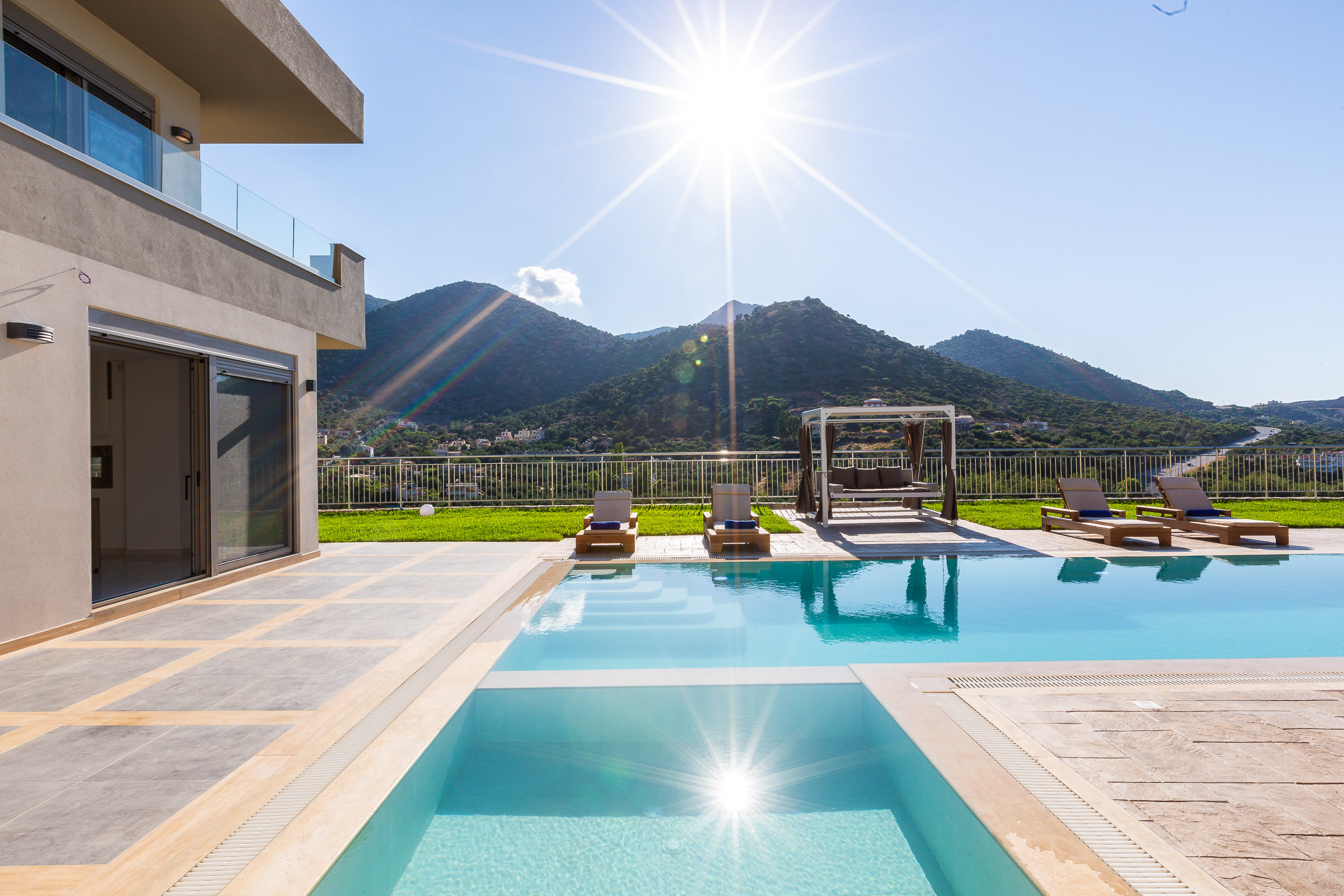 Oraia Eleni Villa, with Pool, BBQ & SeaViews