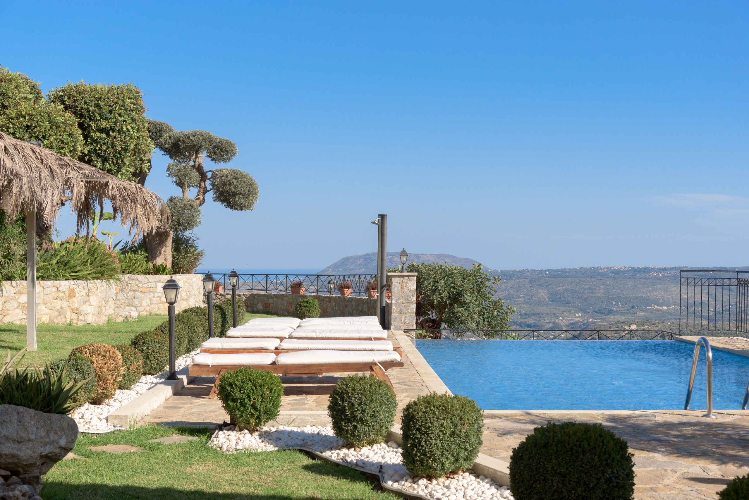 Geroulios Kastro, a Grand Estate