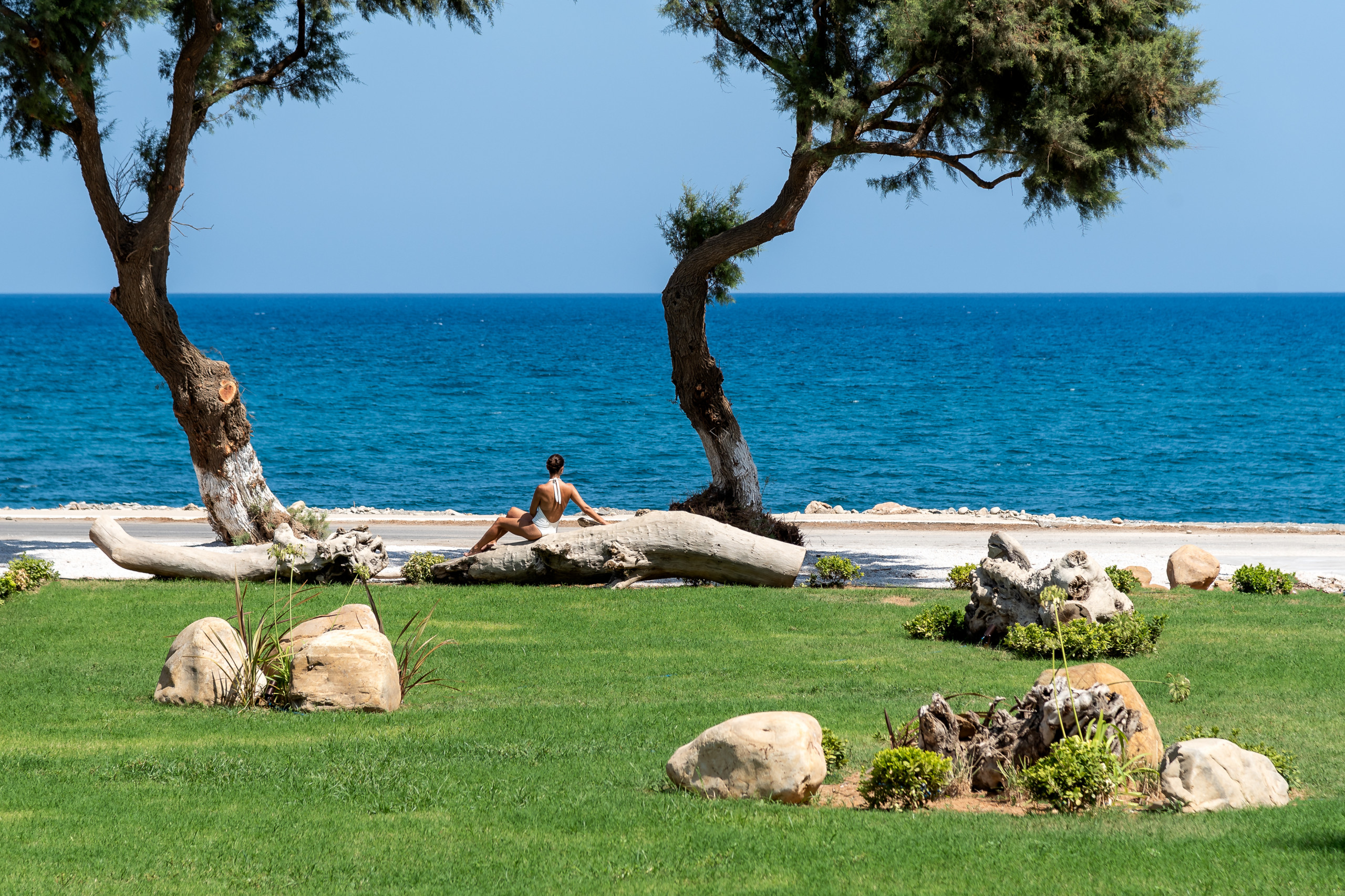 Artemis Villa, an Evanescence Sea Retreat