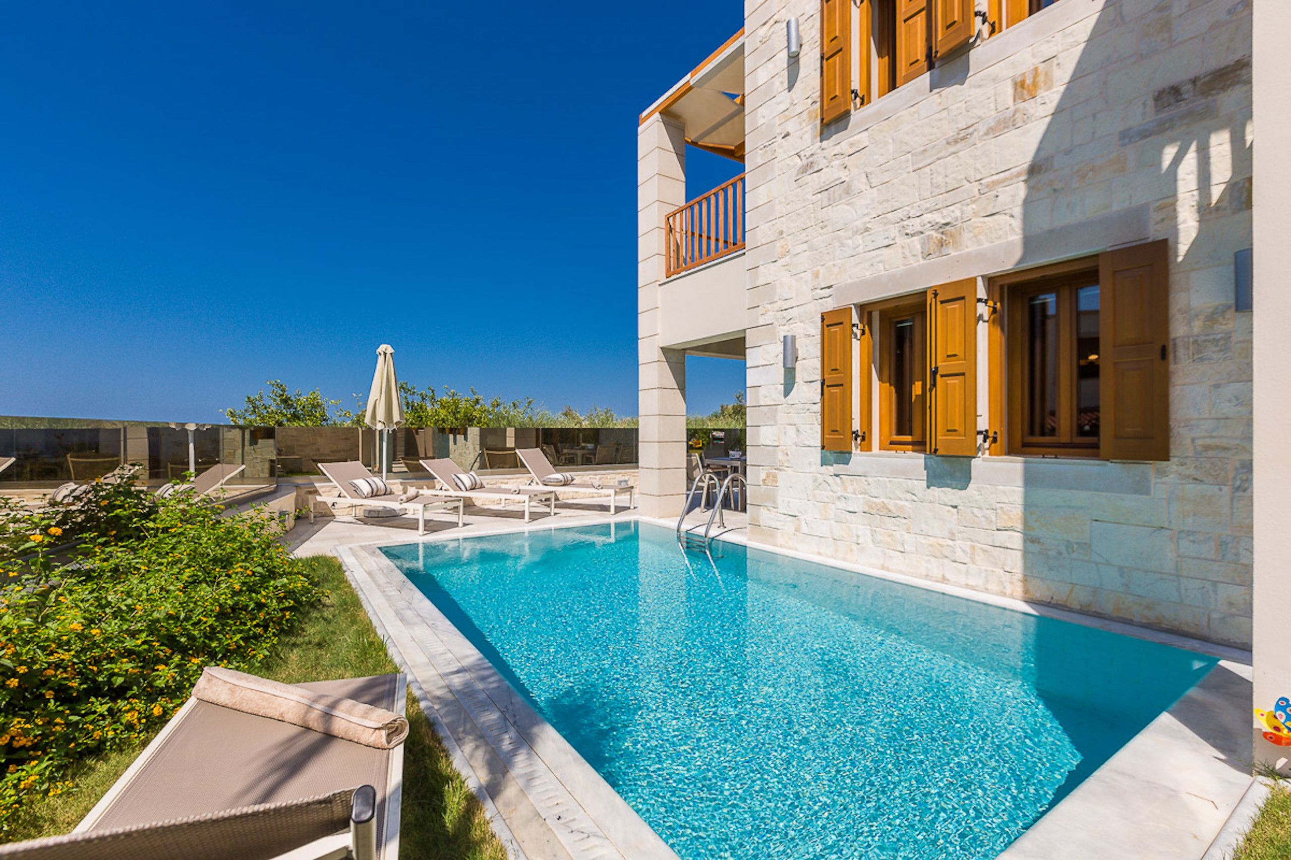 Aphrodite Villa, mythical. Private Heated pool