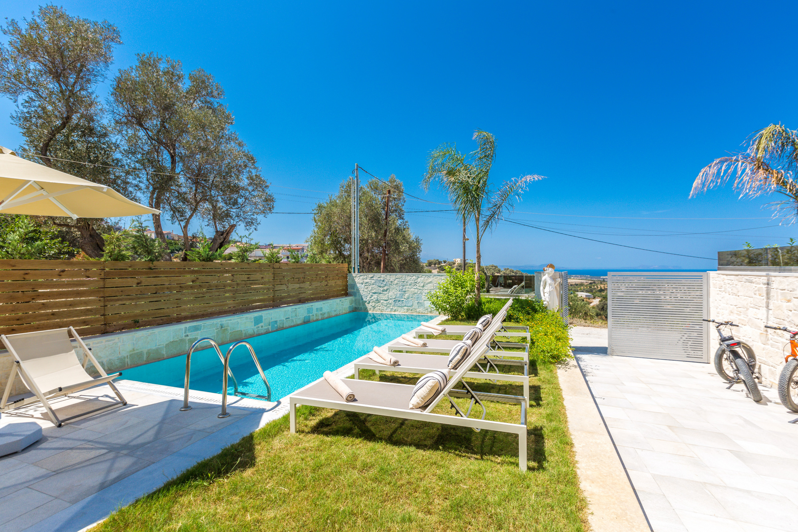 Hera Villa, Family Paradise with Heated Pool