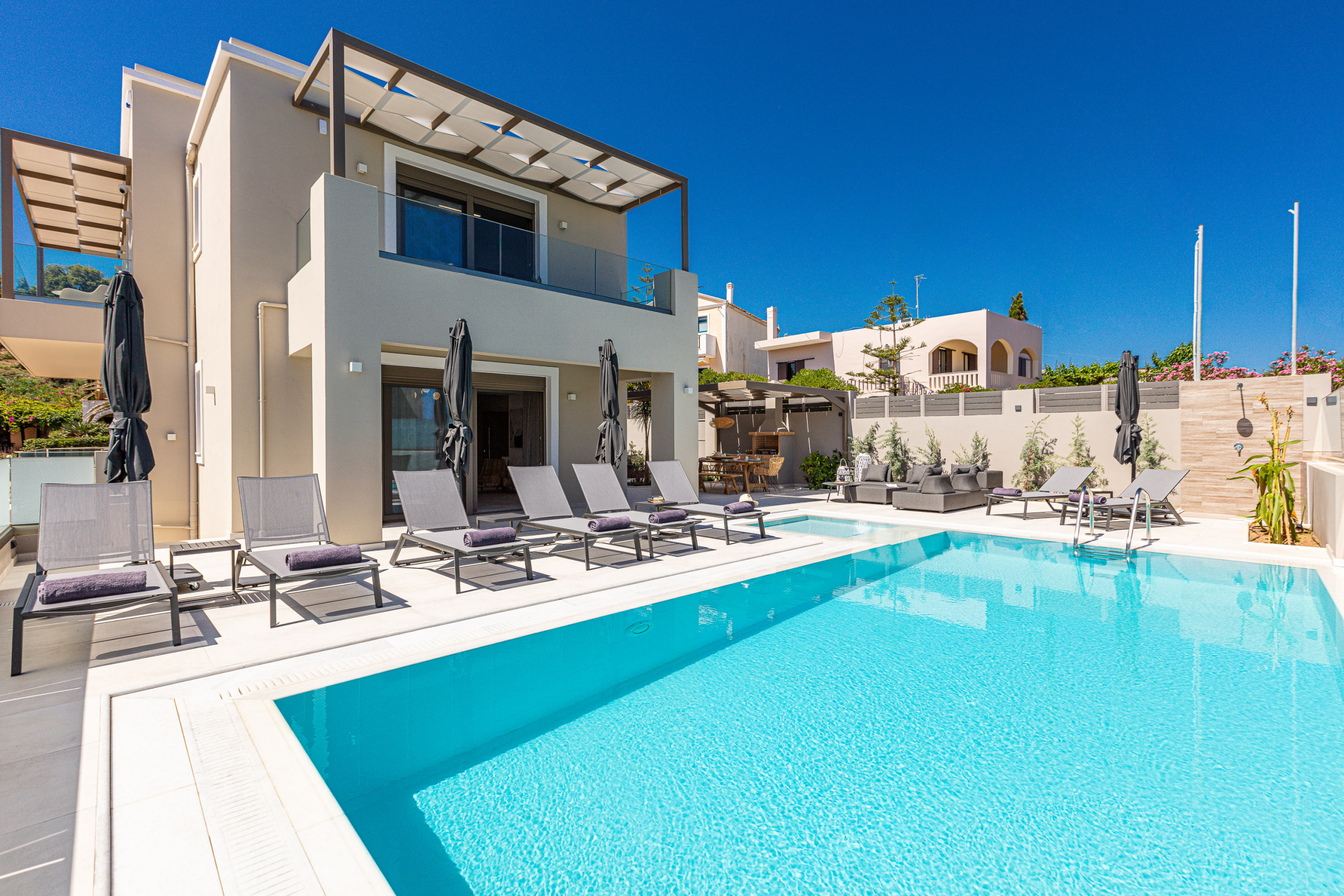 Lagoon Seabreeze Villa, a Sumptuous Retreat