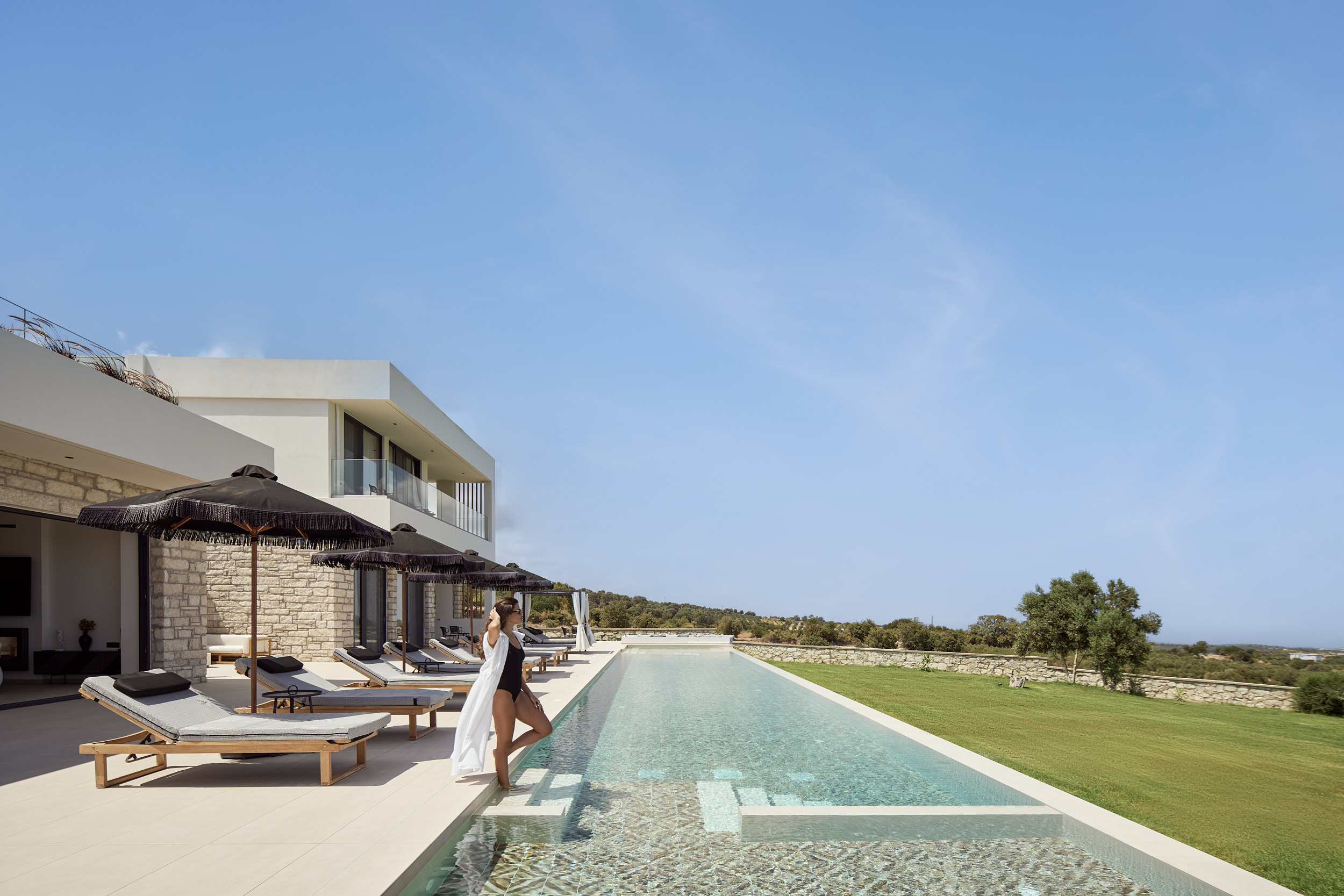 Gavras Exclusive Villa I, 2 Pools, Gym & SeaViews