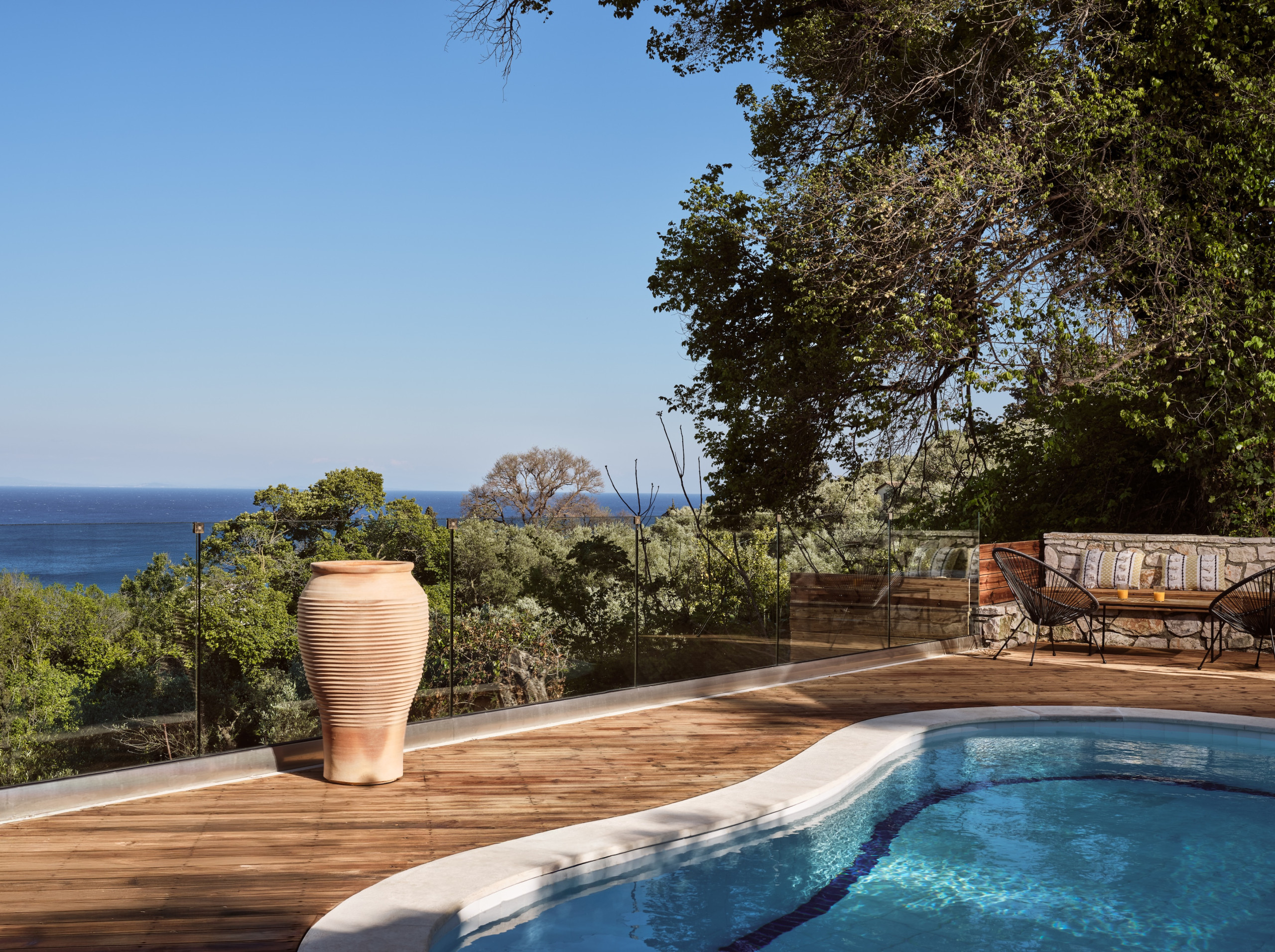 Chris Villa, an Escape with Heated Pool & SeaView