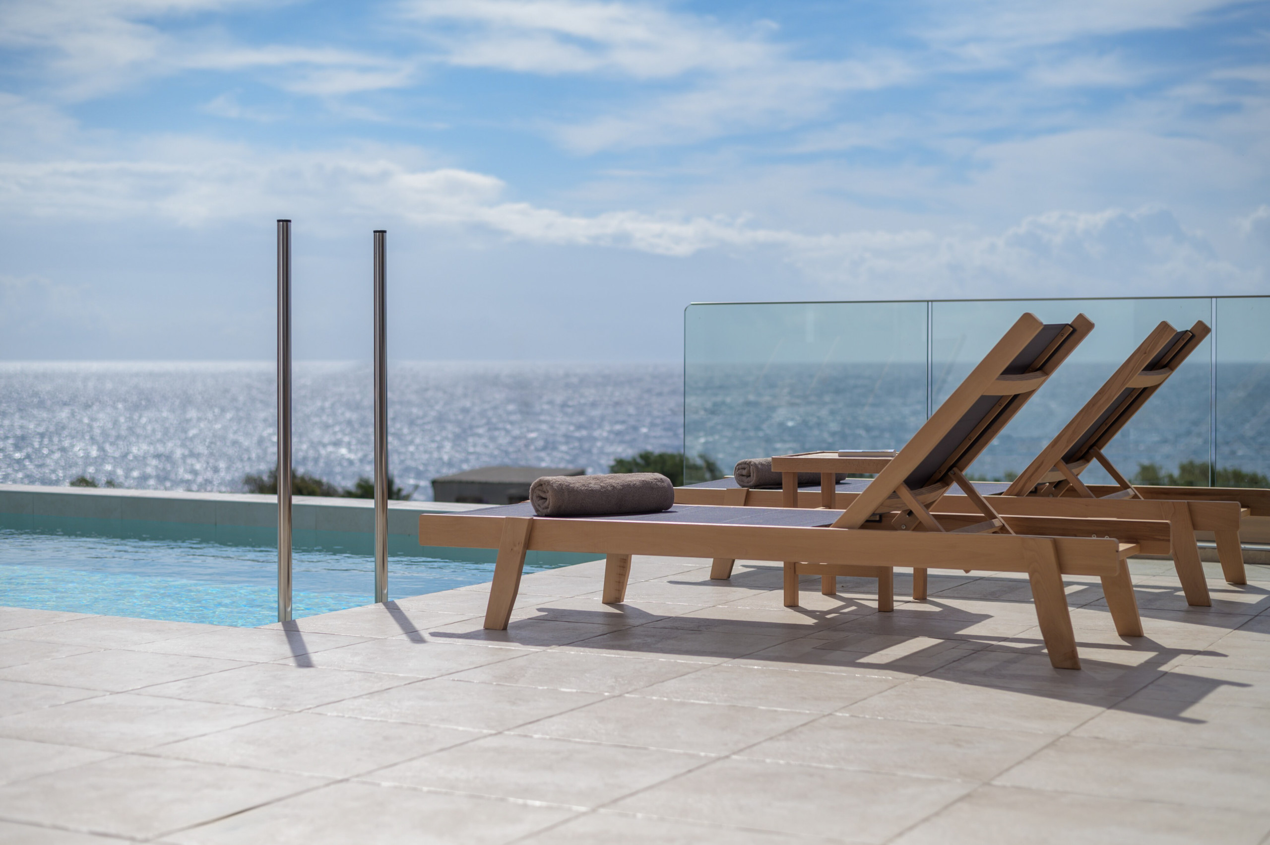 Windless Sea View Villa, with Pool & Hot Tub