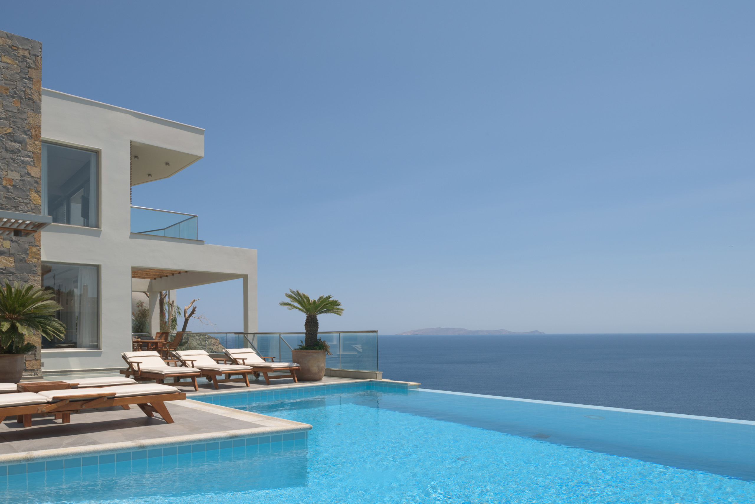 Villa Candia Lux, Heated Pool & Beachfront Access