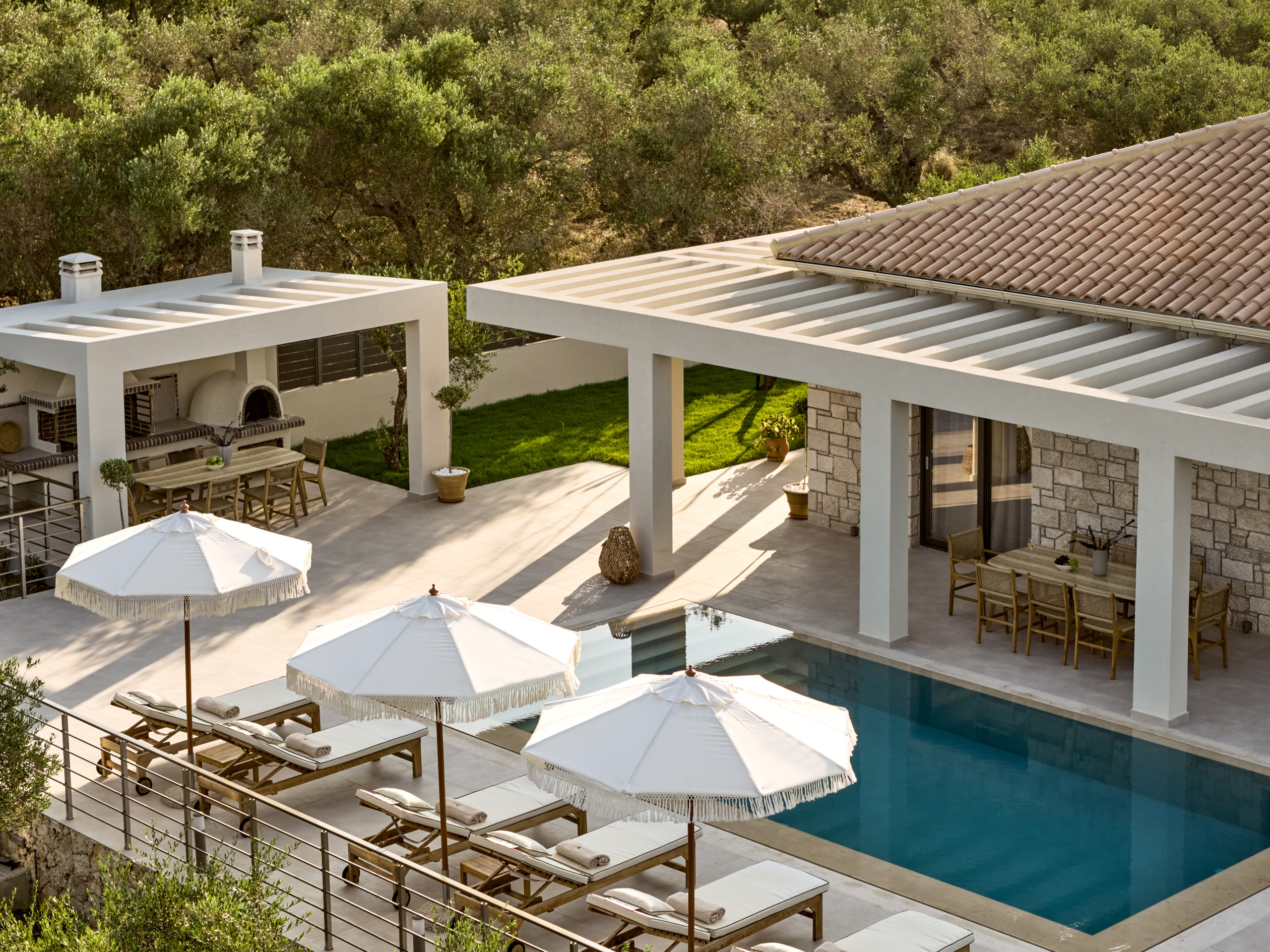 Olithera Villa, Private Pool & 1acre Green Land