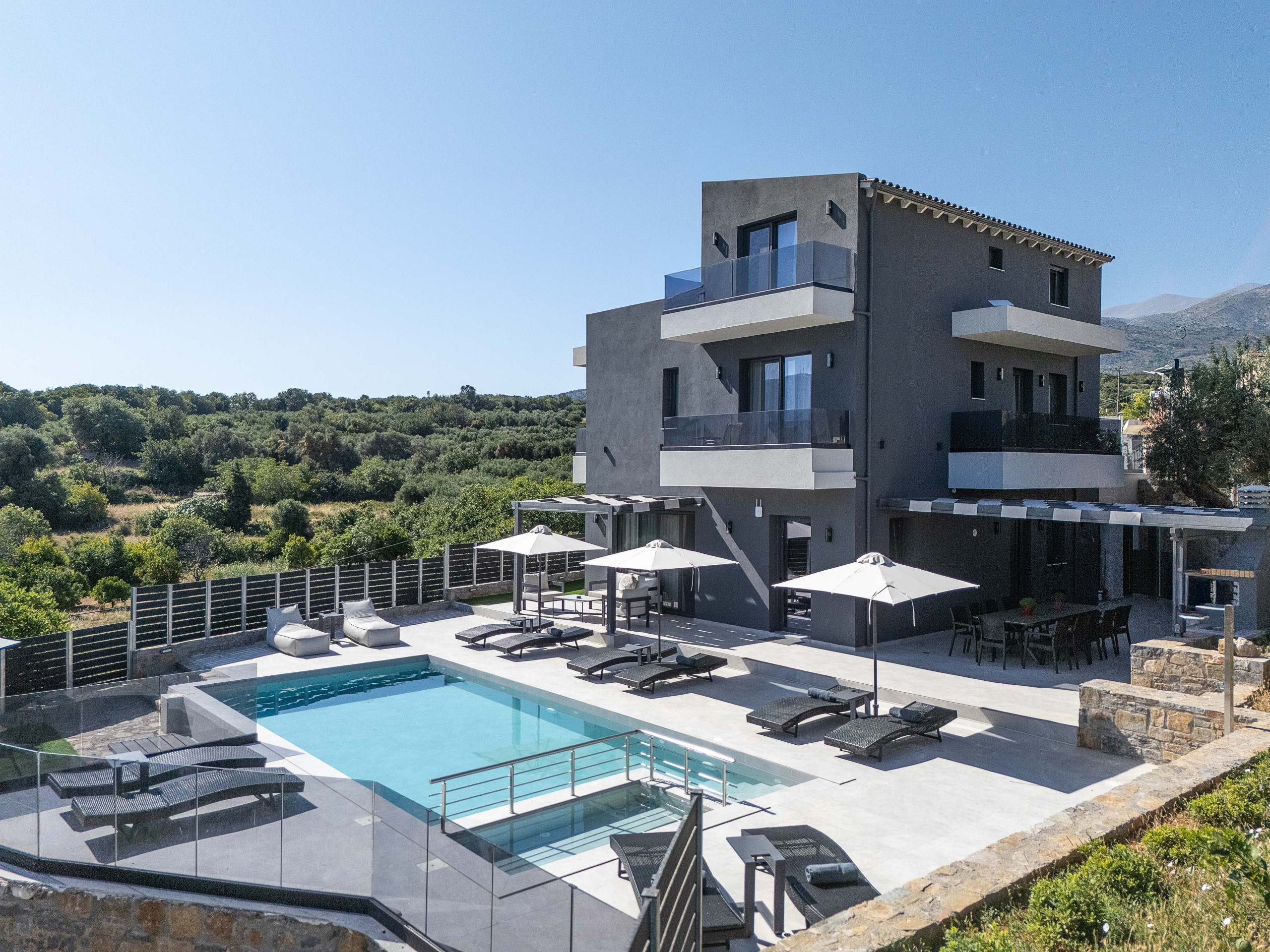 Heliodora Villa, Premium Nature Living