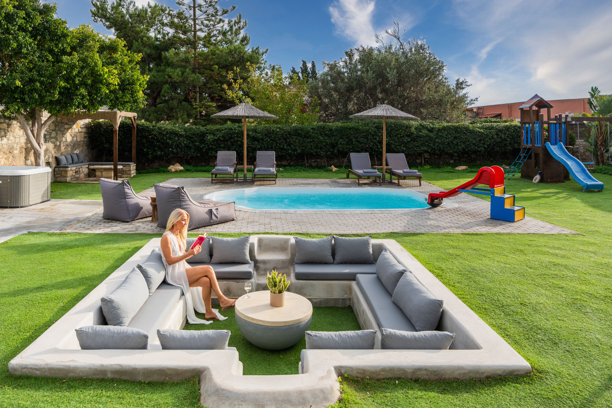 SivasZen Family Villa, Heated Pool, Fitness & Play