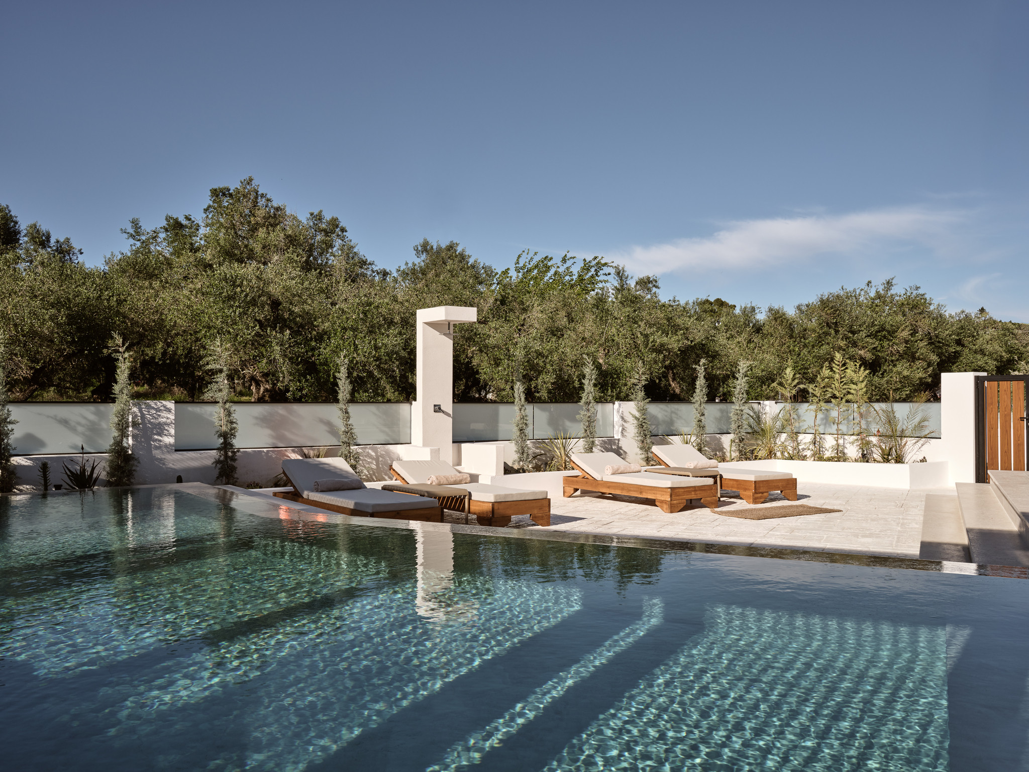 Aretia Villa, Design & Nature Escape with Pool